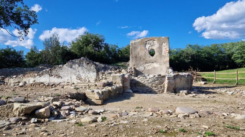 scavi archeologici della chiesa di San Vigilio 5