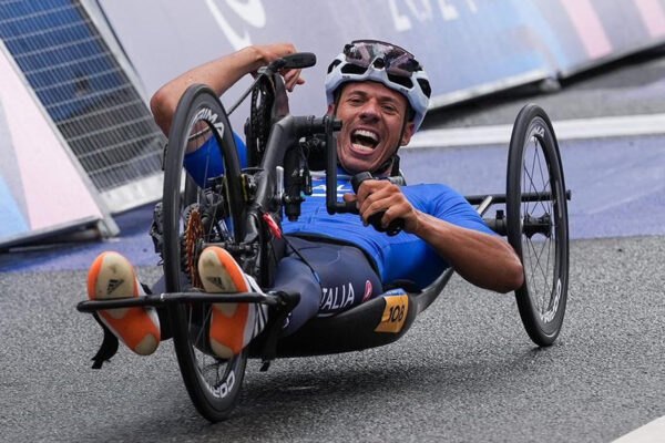 Testa, un bronzo di tutti: “Medaglia che ripaga impegno e sacrifici”. L’applauso di Active Sport